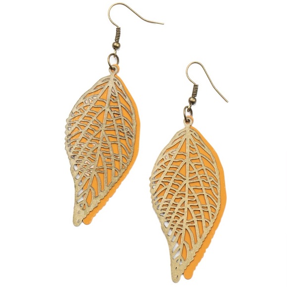 jewelry Jewelry - NWT Leafy Brass Earrings(Last One)